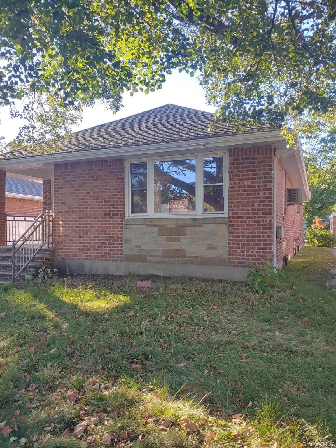 #4 photo, 250-12 81st Avenue, Bellerose , NY 11426