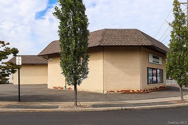 #2 photo, 68 Merrick Road, ナッソー郡 Lynbrook , NY 11563