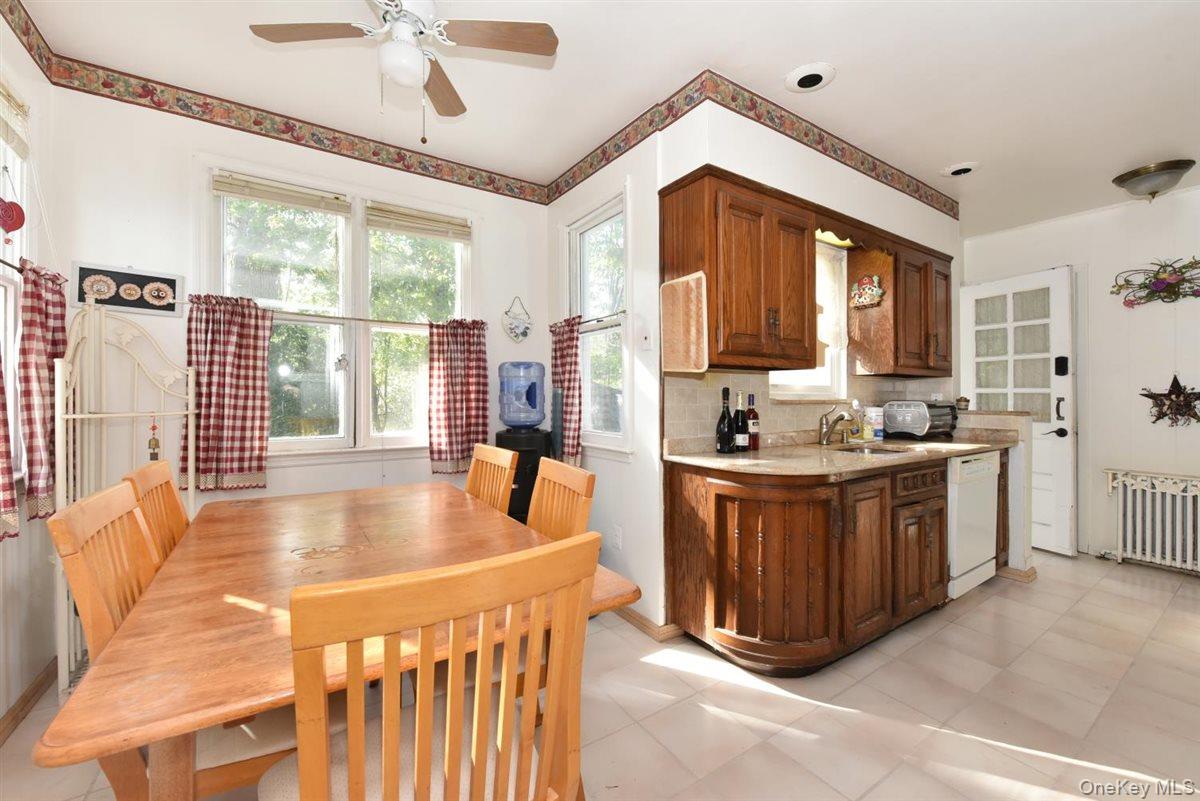 #10 photo, 101 Wallace Street, Freeport , NY 11520