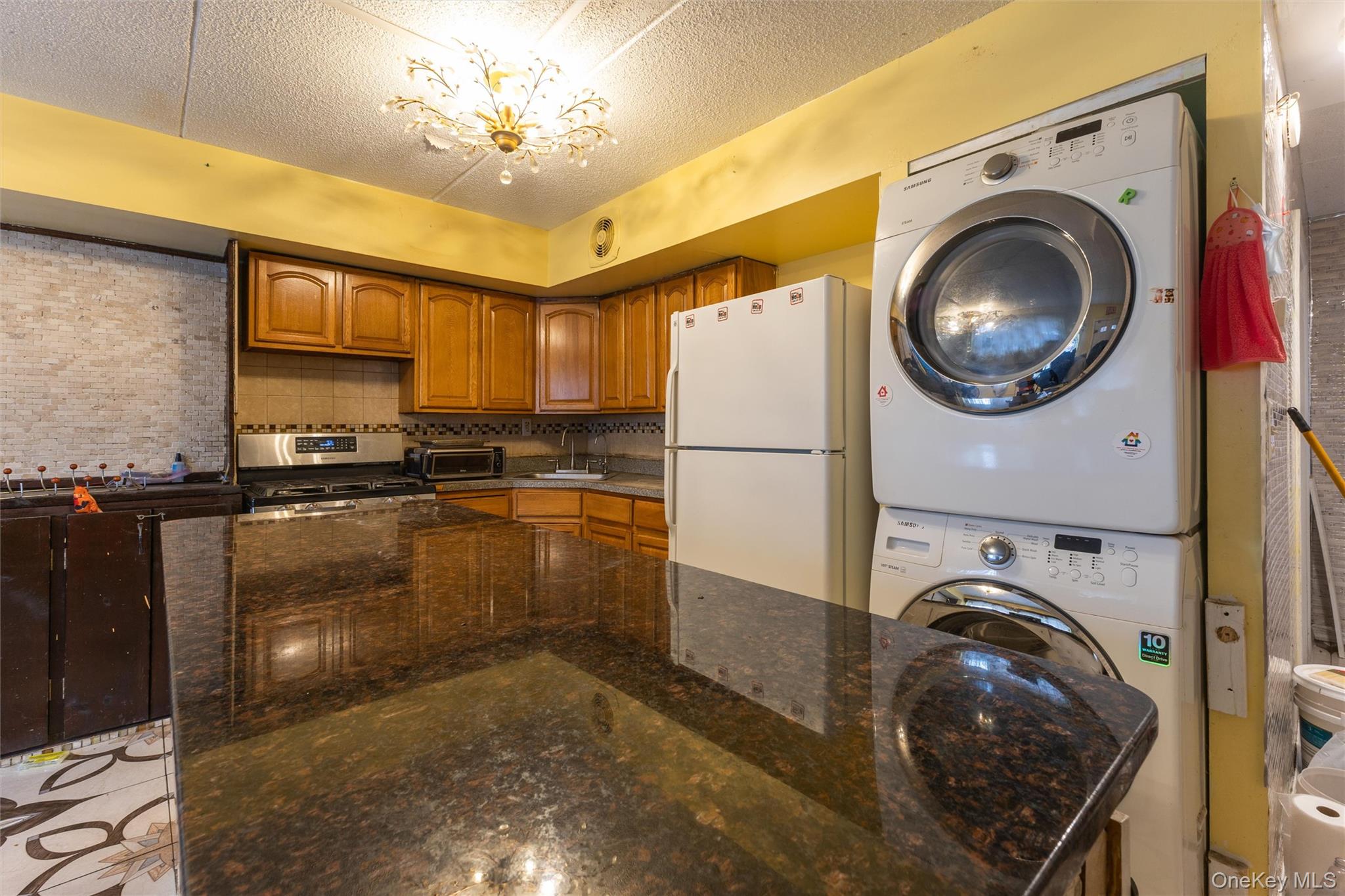 #11 photo, 1321 Lafayette Avenue, Bronx , NY 10474