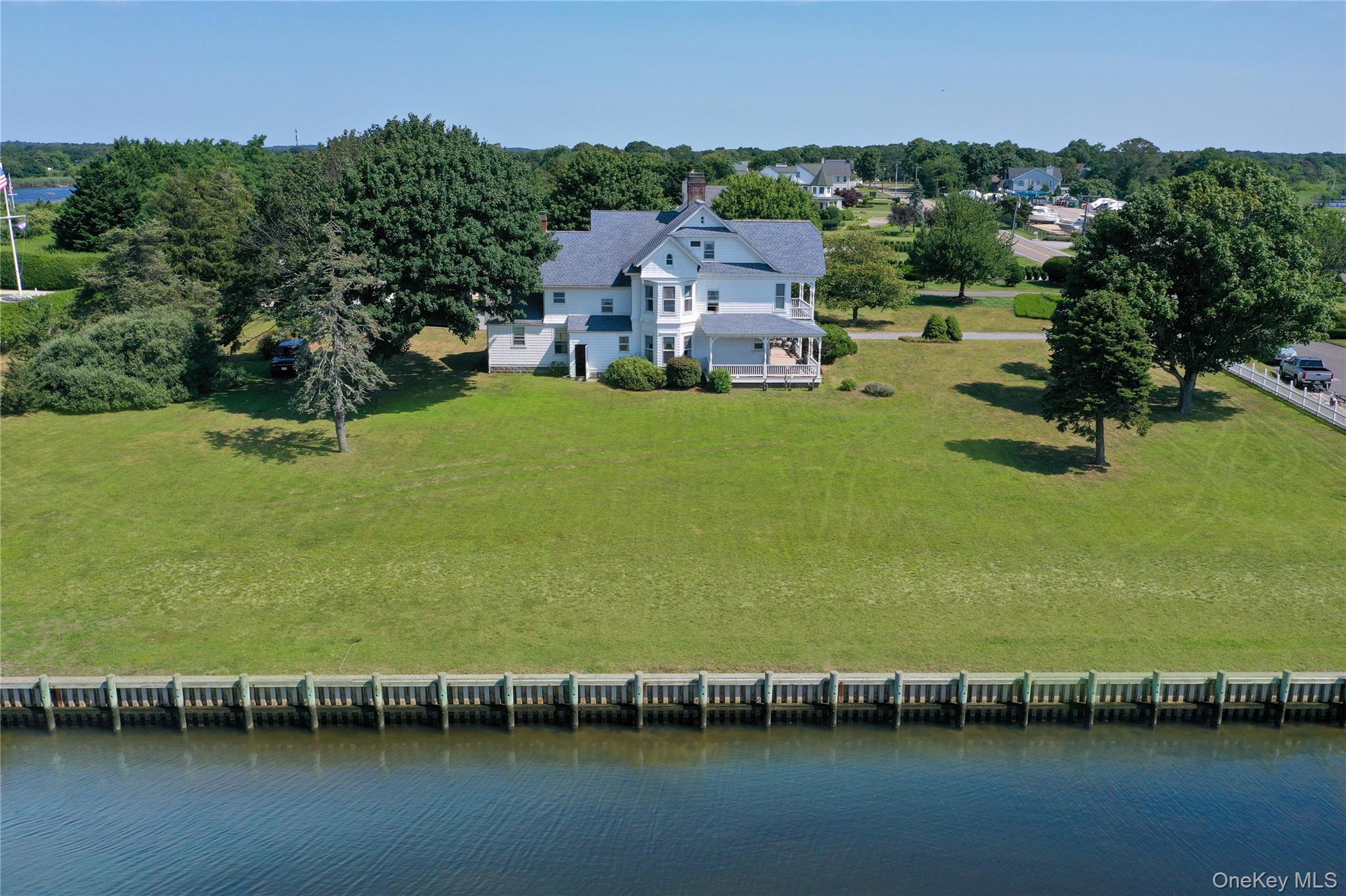 #20 photo, 63 S Bay Ave, サフォーク郡 Eastport , NY 11941