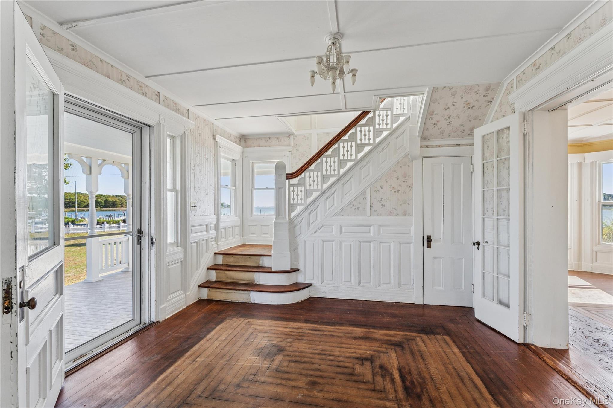 #3 photo, 63 S Bay Ave, サフォーク郡 Eastport , NY 11941