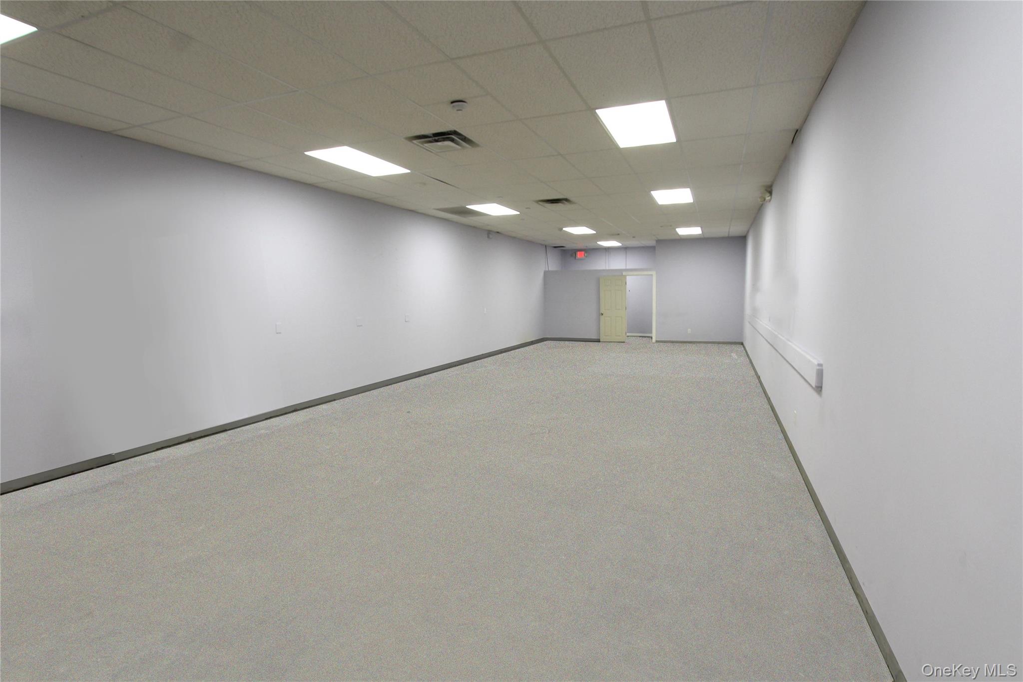 #3 photo, 130 Montauk Highway, サフォーク郡 East Moriches , NY 11940