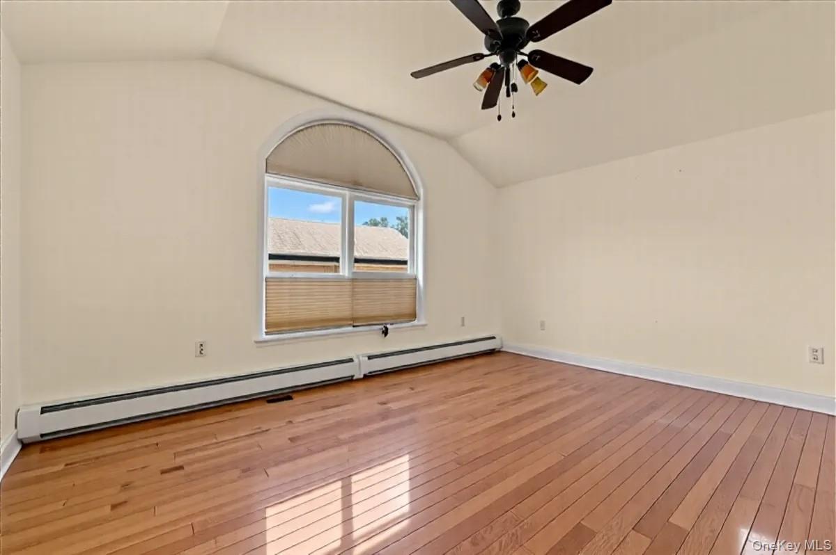 #11 photo, 160 Rockaway Parkway, Valley Stream , NY 11580