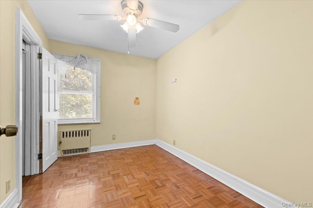 #15 photo, 160 Rockaway Parkway, Valley Stream , NY 11580