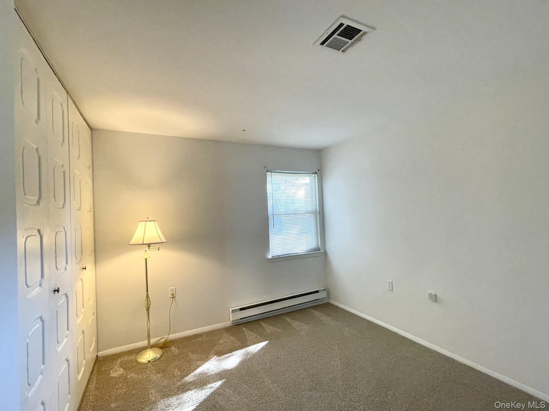 #14 photo, 323 Brownfield Drive, サフォーク郡 Ridge , NY 11961