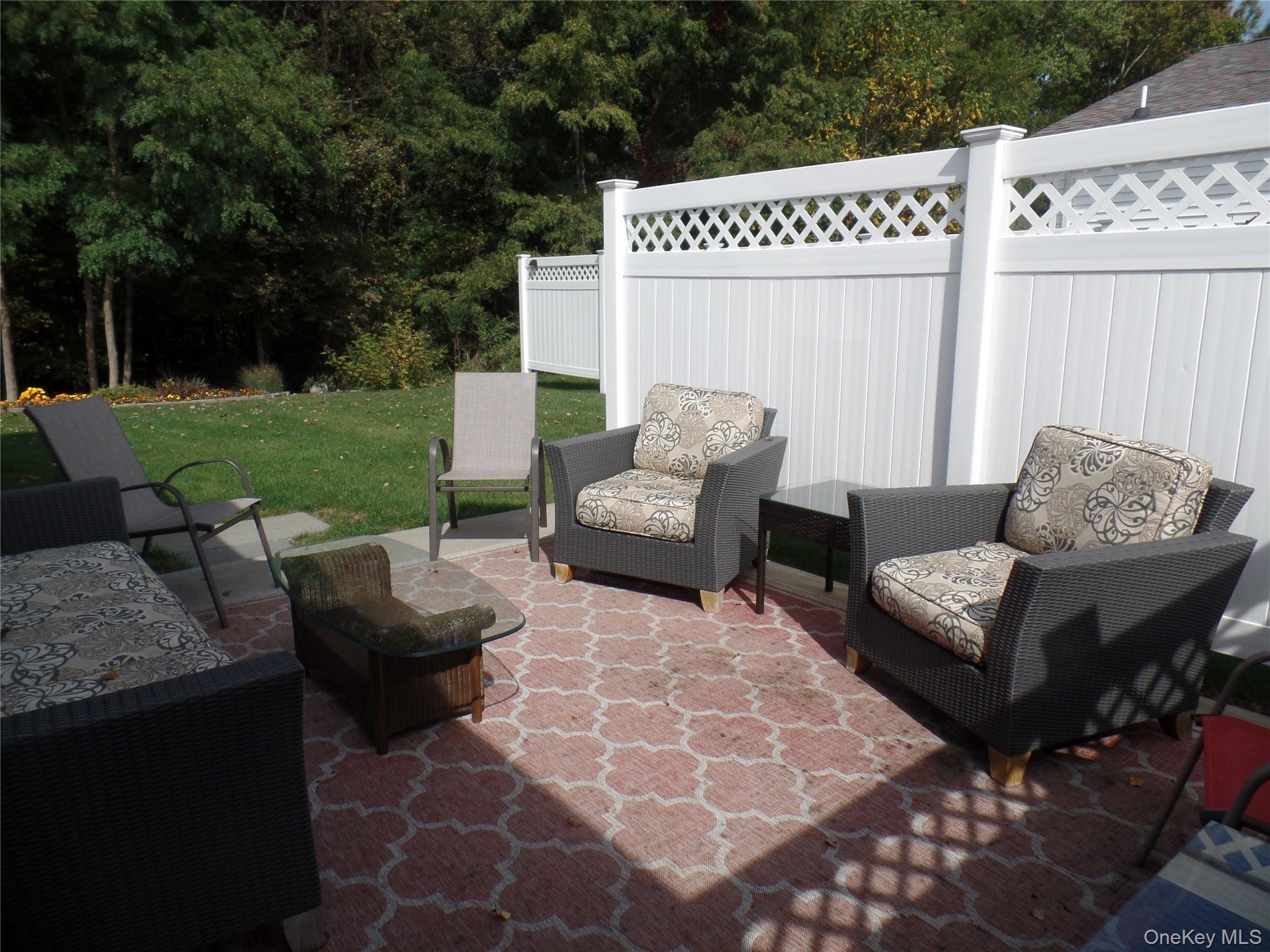 #13 photo, 87 Vero, Poughkeepsie , NY 12603