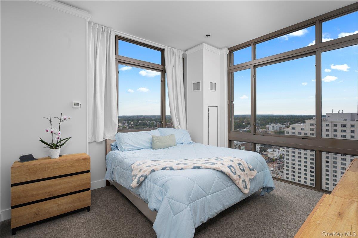 #14 photo, 175 Huguenot Street, New Rochelle , NY 10801