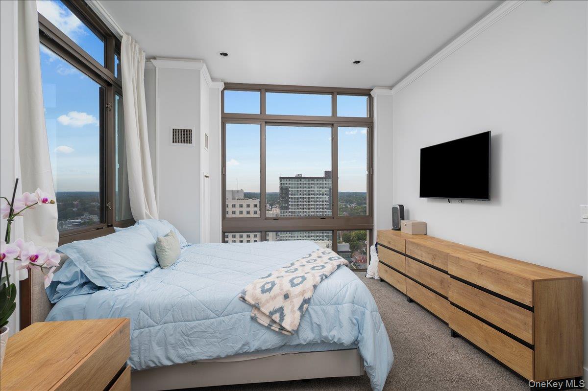 #15 photo, 175 Huguenot Street, New Rochelle , NY 10801