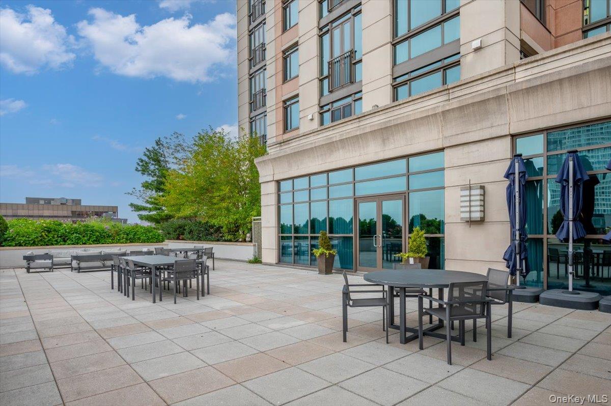 #18 photo, 175 Huguenot Street, New Rochelle , NY 10801