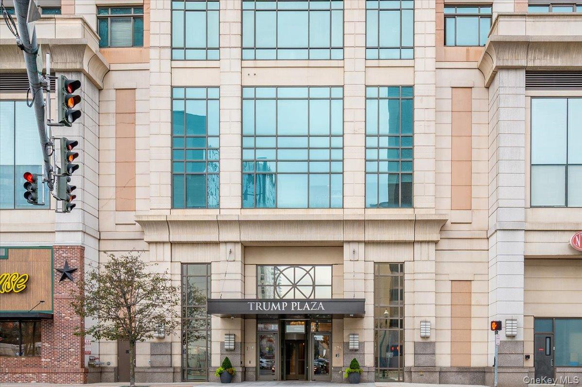 #2 photo, 175 Huguenot Street, New Rochelle , NY 10801