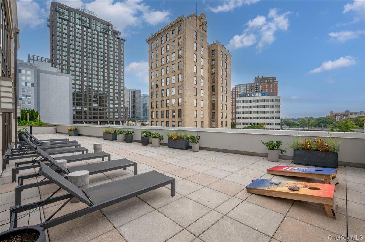 #20 photo, 175 Huguenot Street, New Rochelle , NY 10801