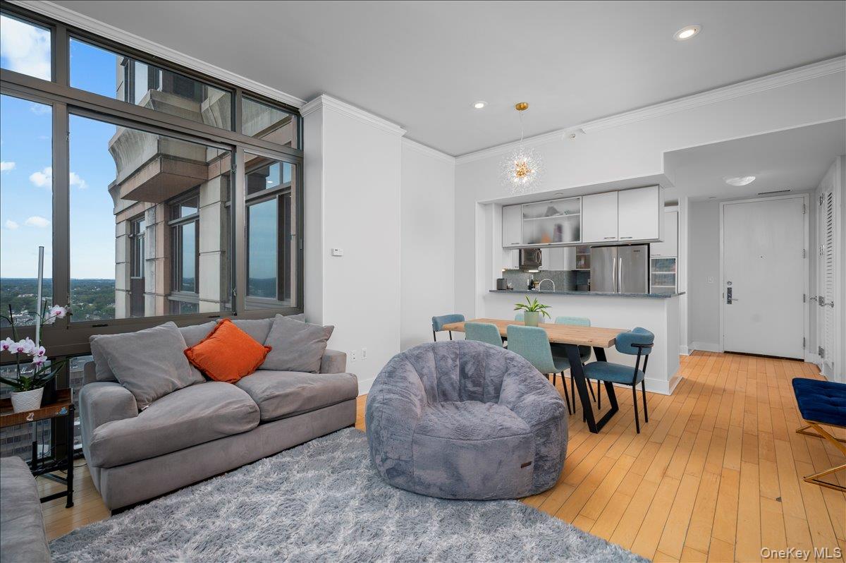 #8 photo, 175 Huguenot Street, New Rochelle , NY 10801