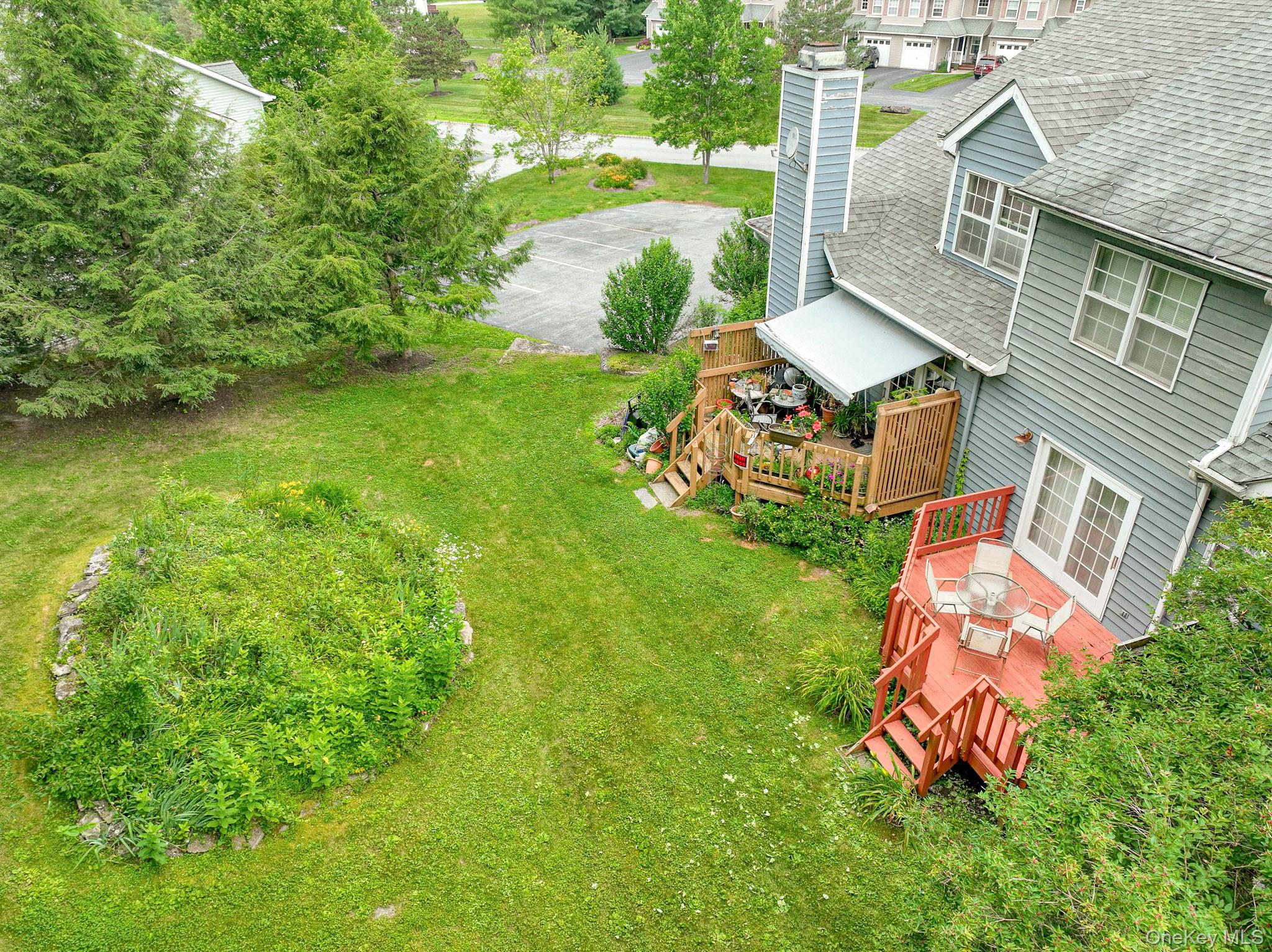 #8 photo, 125 Pinebrook Drive, Hyde Park , NY 12538