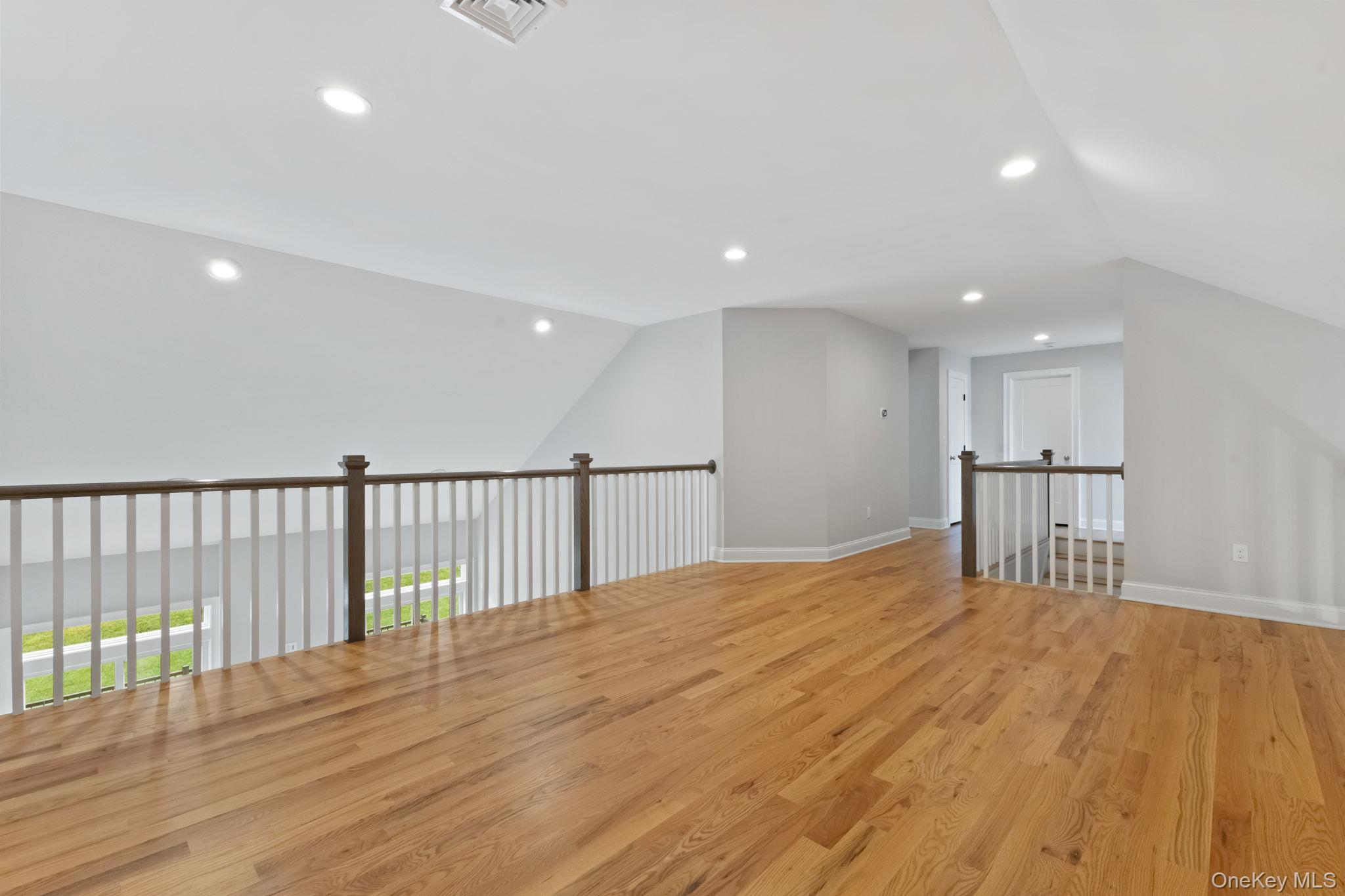 #7 photo, 65 Sienna Drive, Somers , NY 10589