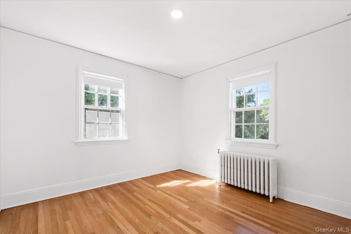 #12 photo, 244 Boulevard, Scarsdale , NY 10583