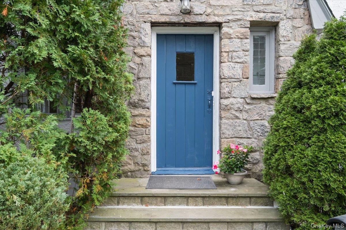 #2 photo, 244 Boulevard, Scarsdale , NY 10583