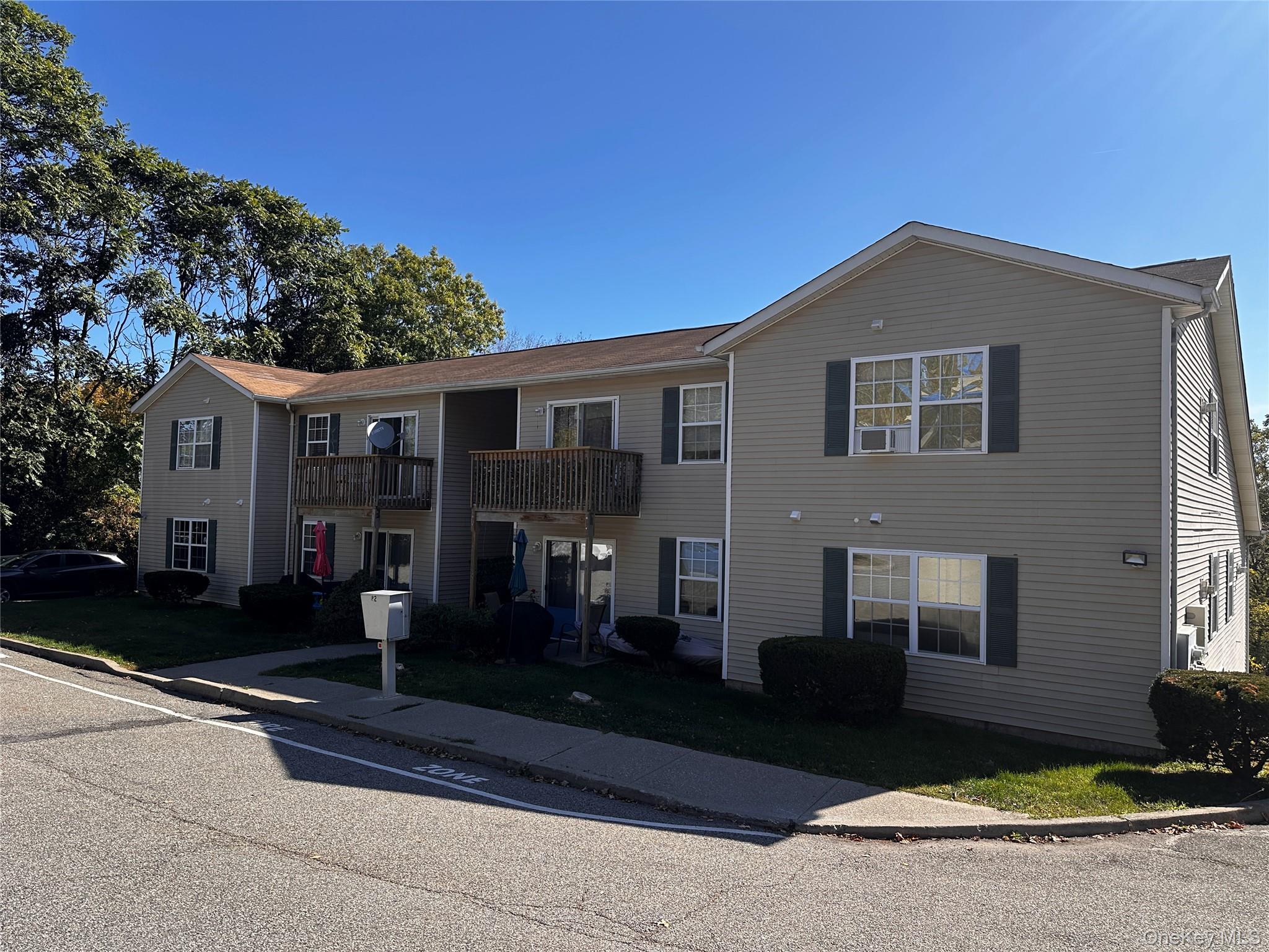 #1 photo, 82 High Street, Chester , NY 10918