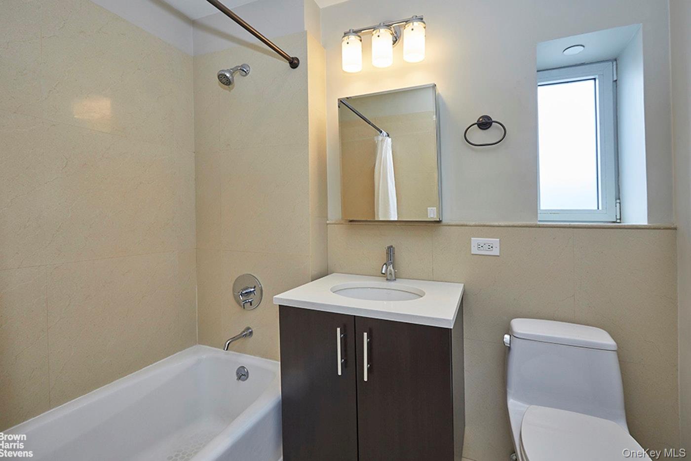 #14 photo, 3751 Riverdale Avenue, Bronx , NY 10463