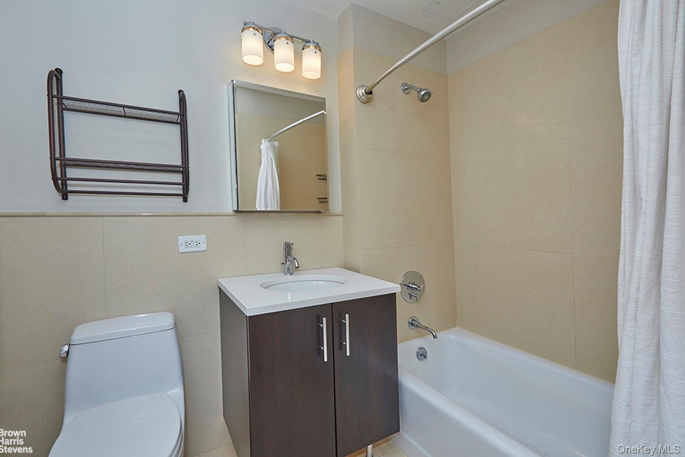 #15 photo, 3751 Riverdale Avenue, Bronx , NY 10463