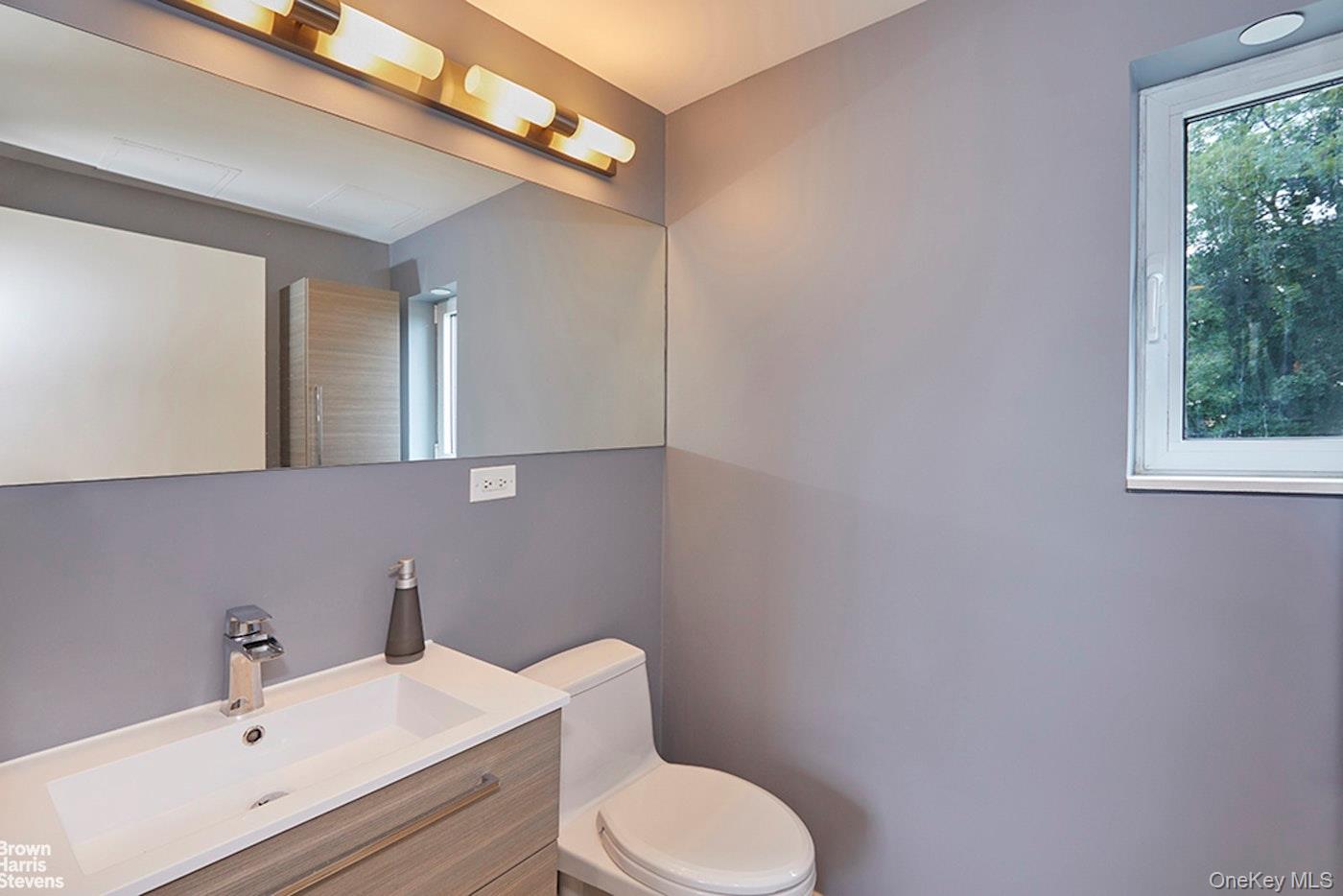 #16 photo, 3751 Riverdale Avenue, Bronx , NY 10463