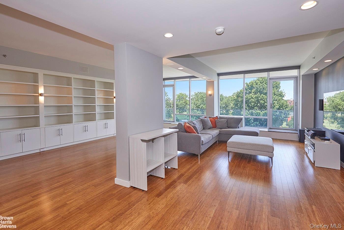 #3 photo, 3751 Riverdale Avenue, Bronx , NY 10463