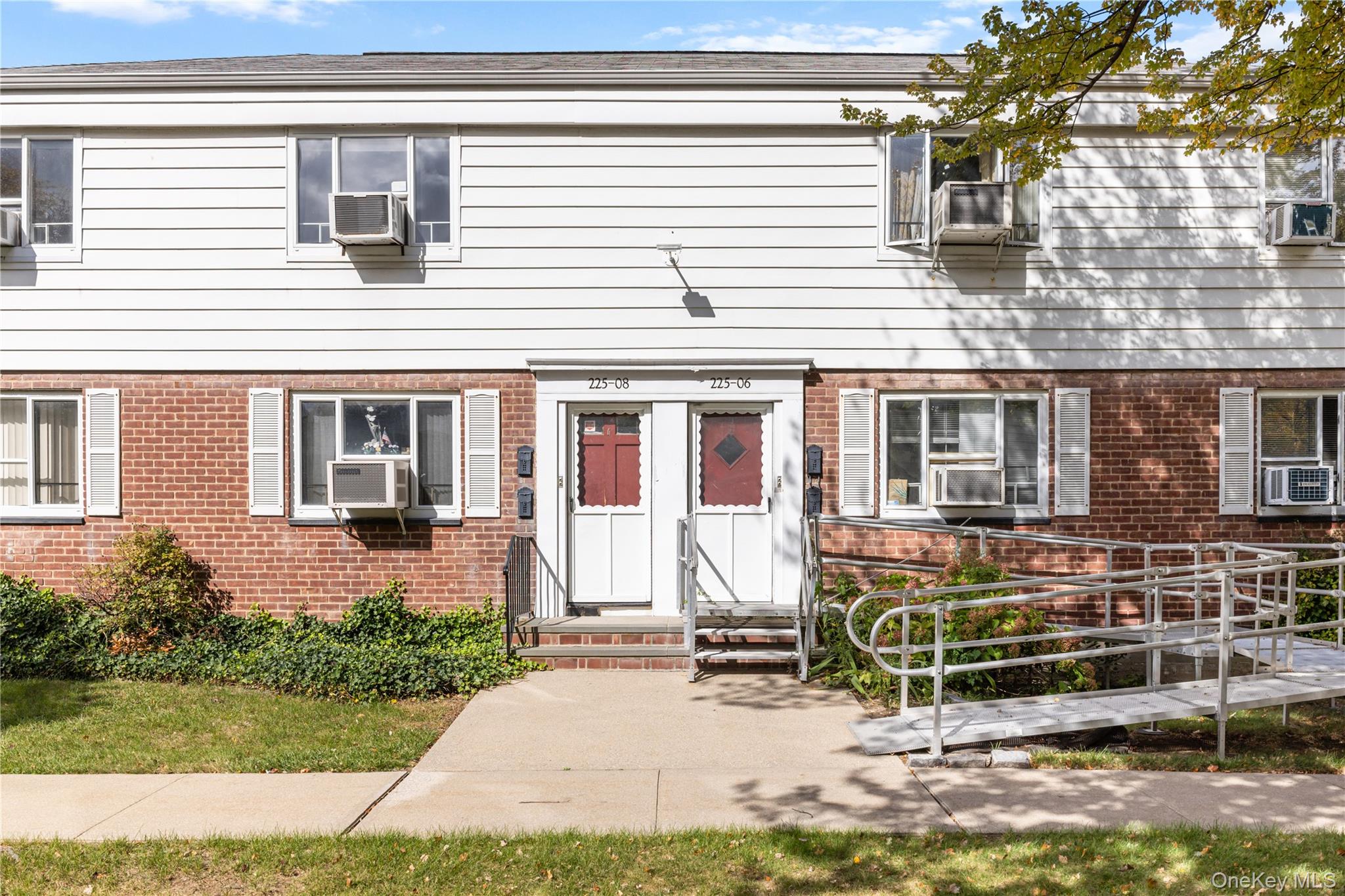 #3 photo, 225-08 88th Avenue, クイーンズ区 Queens Village , NY 11429