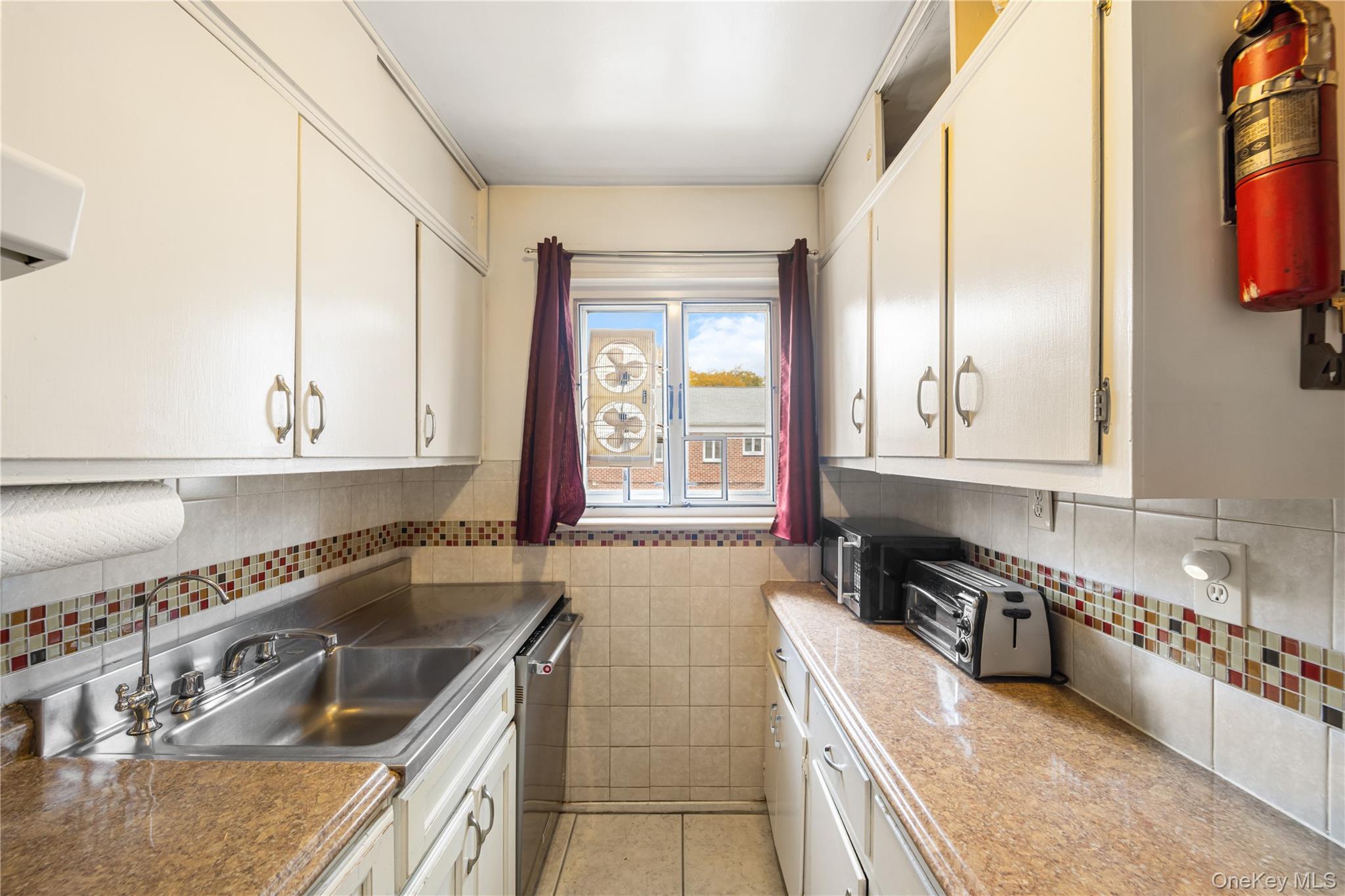 #9 photo, 225-08 88th Avenue, クイーンズ区 Queens Village , NY 11429