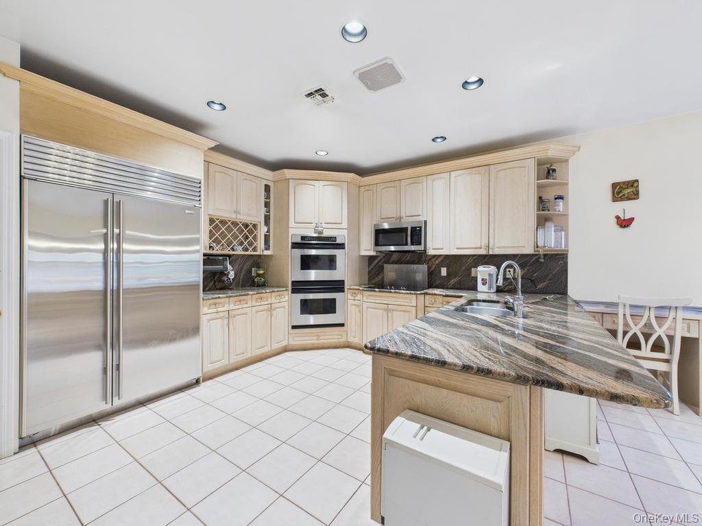 #13 photo, 428 Toftree Court, ナッソー郡 Roslyn , NY 11576