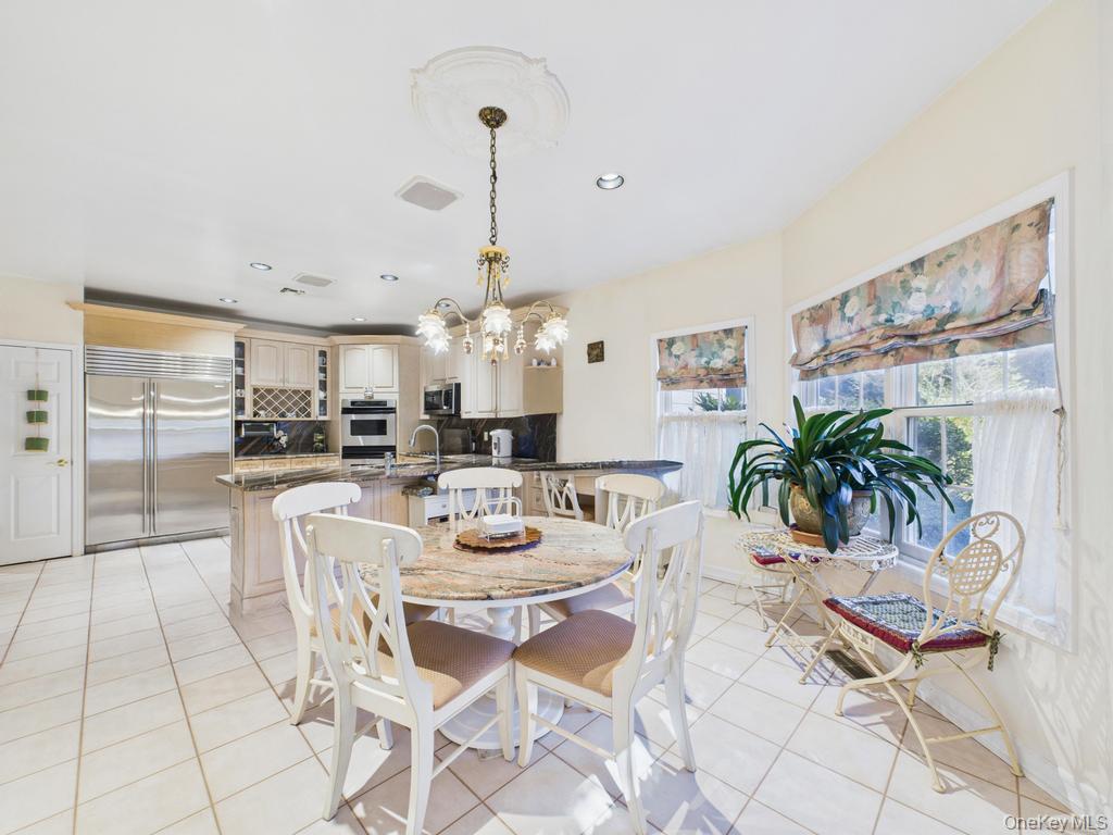 #14 photo, 428 Toftree Court, ナッソー郡 Roslyn , NY 11576