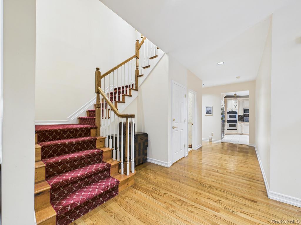 #17 photo, 428 Toftree Court, ナッソー郡 Roslyn , NY 11576