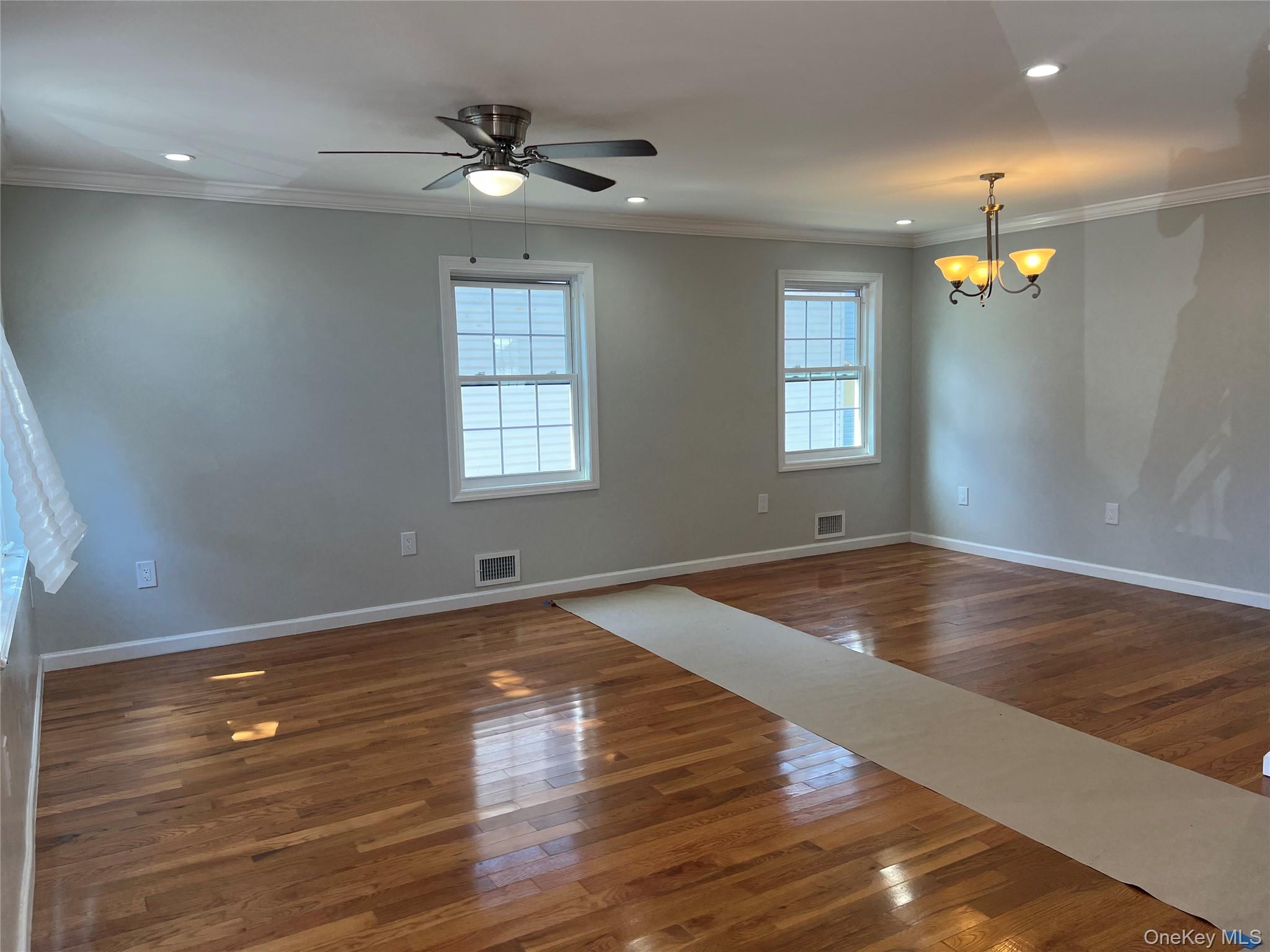 #12 photo, 15333 119th Road, クイーンズ区 Jamaica , NY 11434