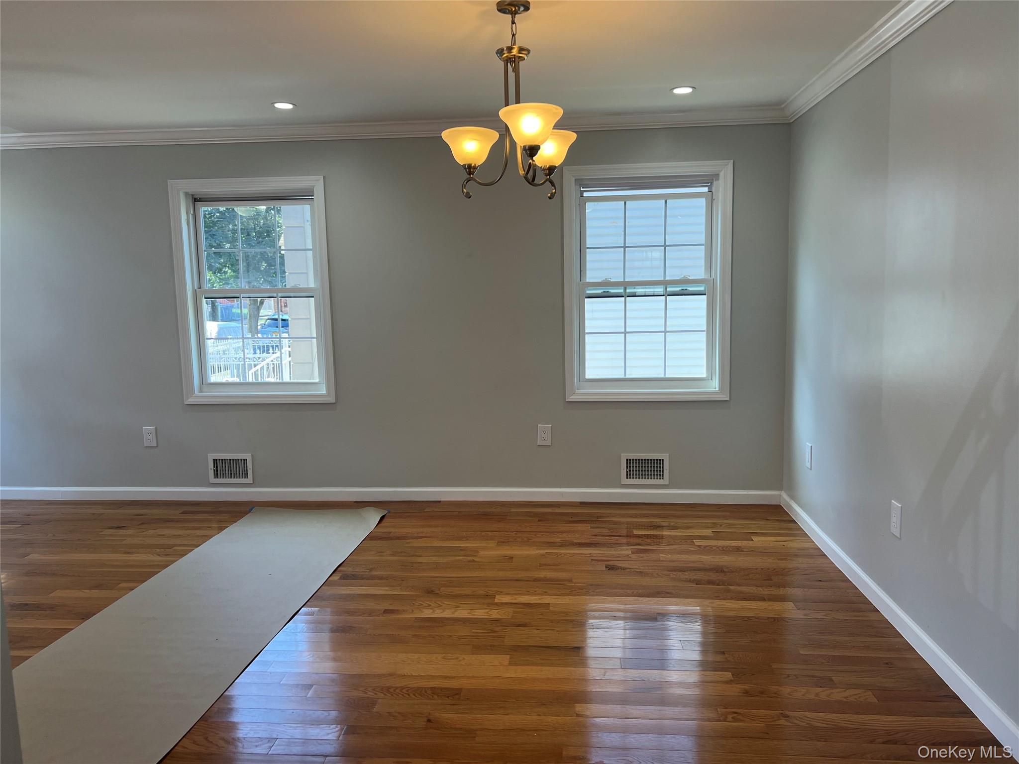 #13 photo, 15333 119th Road, クイーンズ区 Jamaica , NY 11434