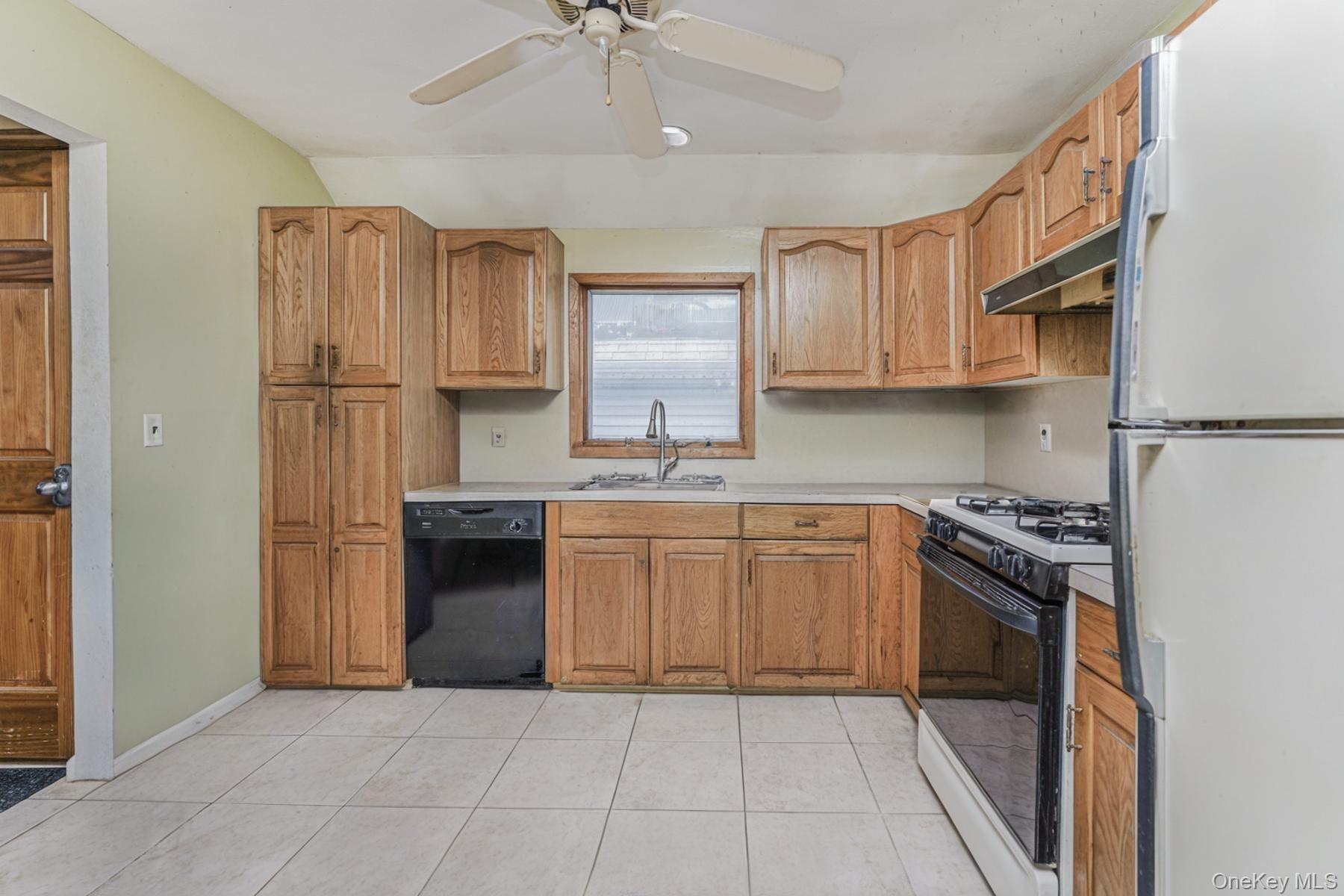 #5 photo, 51 Rockwell Avenue, スタテンアイランド Staten Island , NY 10305