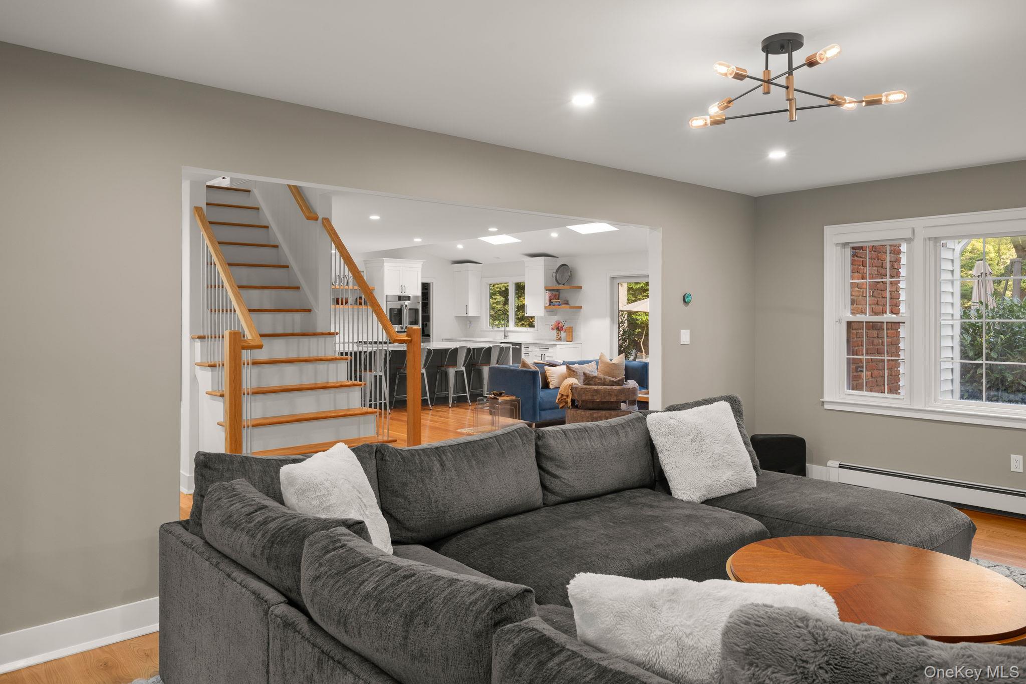 #13 photo, 511 Wolf Hill Road, 东长岛 Dix小山 Dix Hills , NY 11746