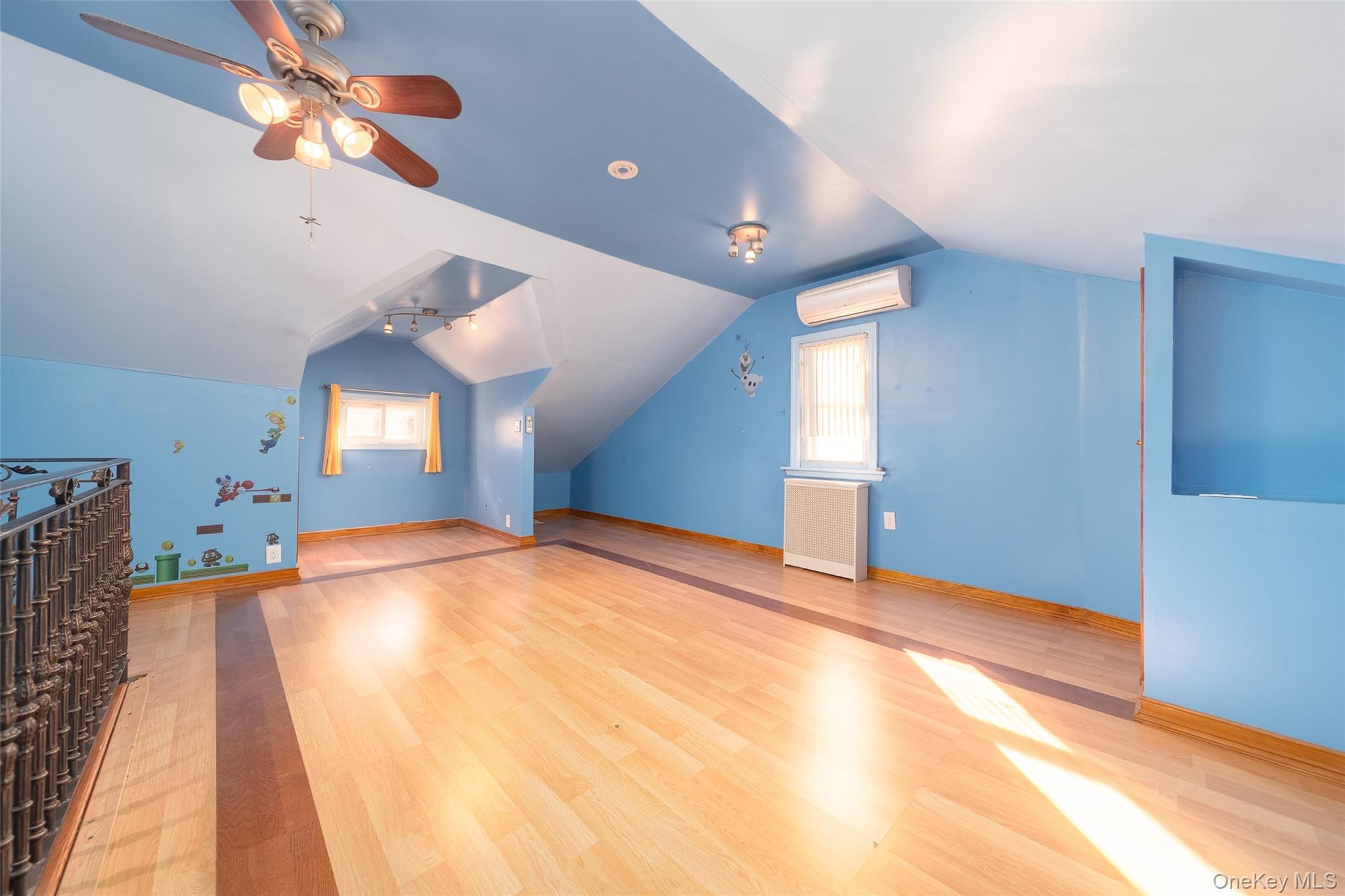 #12 photo, 151-25 21 Avenue, Whitestone , NY 11357