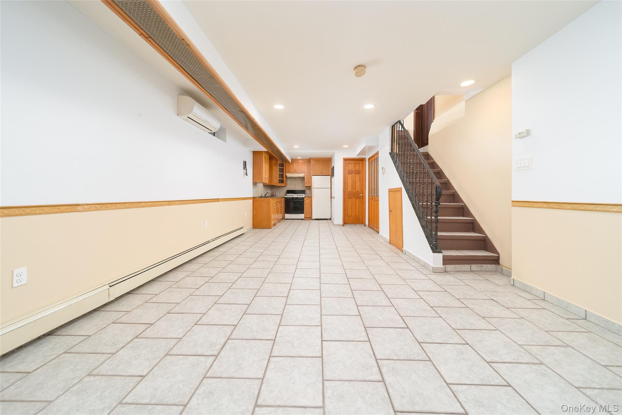 #15 photo, 151-25 21 Avenue, Whitestone , NY 11357