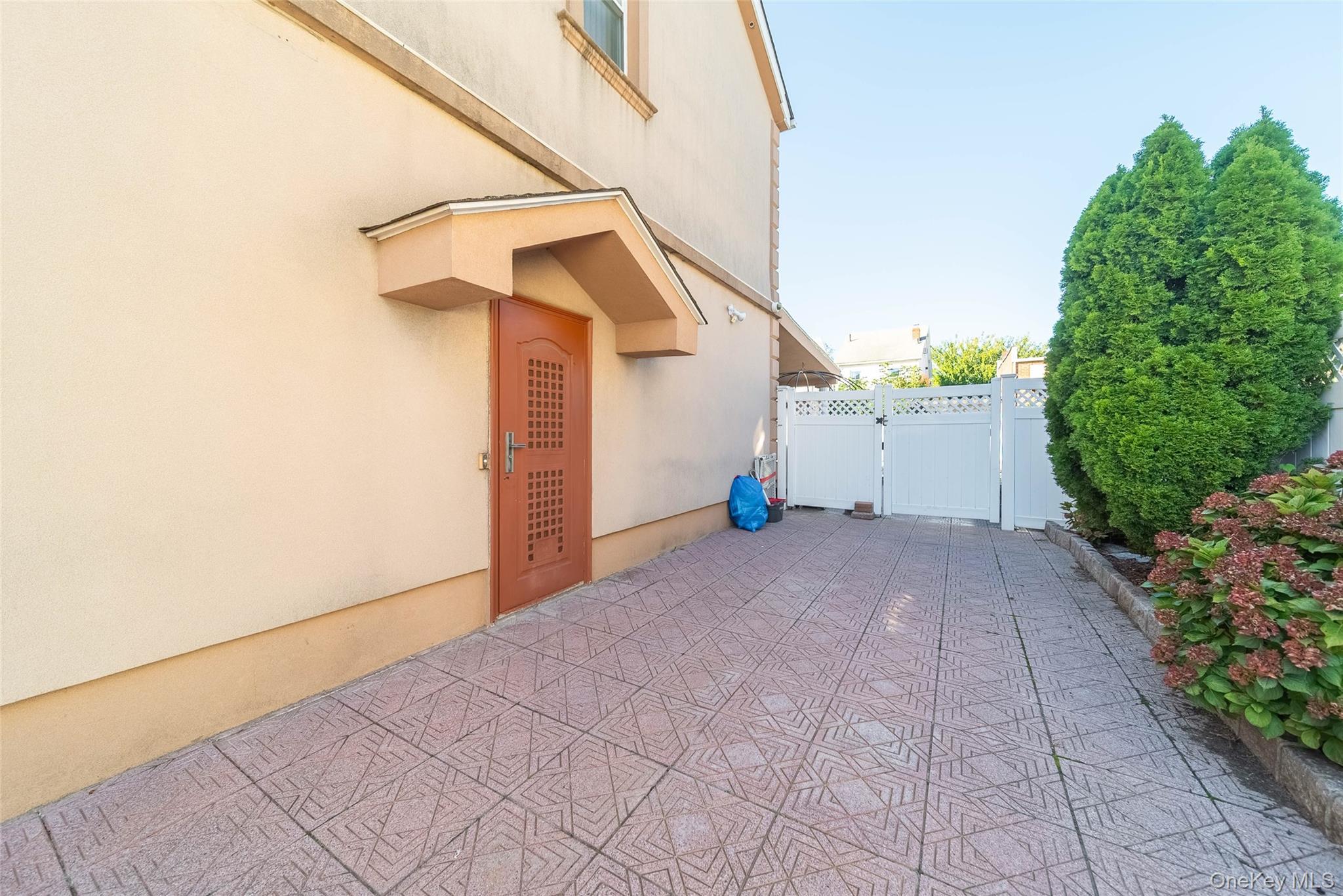 #20 photo, 151-25 21 Avenue, Whitestone , NY 11357