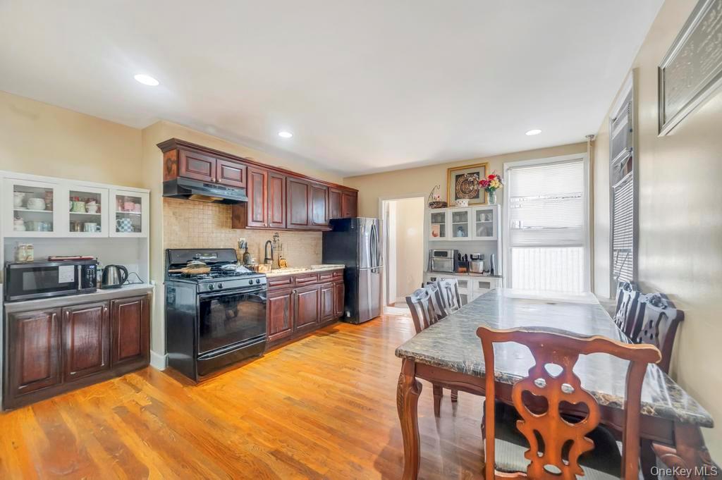 #17 photo, 323 Barbey Street, ブルックリン区 Brooklyn , NY 11207