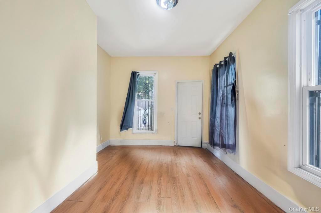 #20 photo, 323 Barbey Street, ブルックリン区 Brooklyn , NY 11207