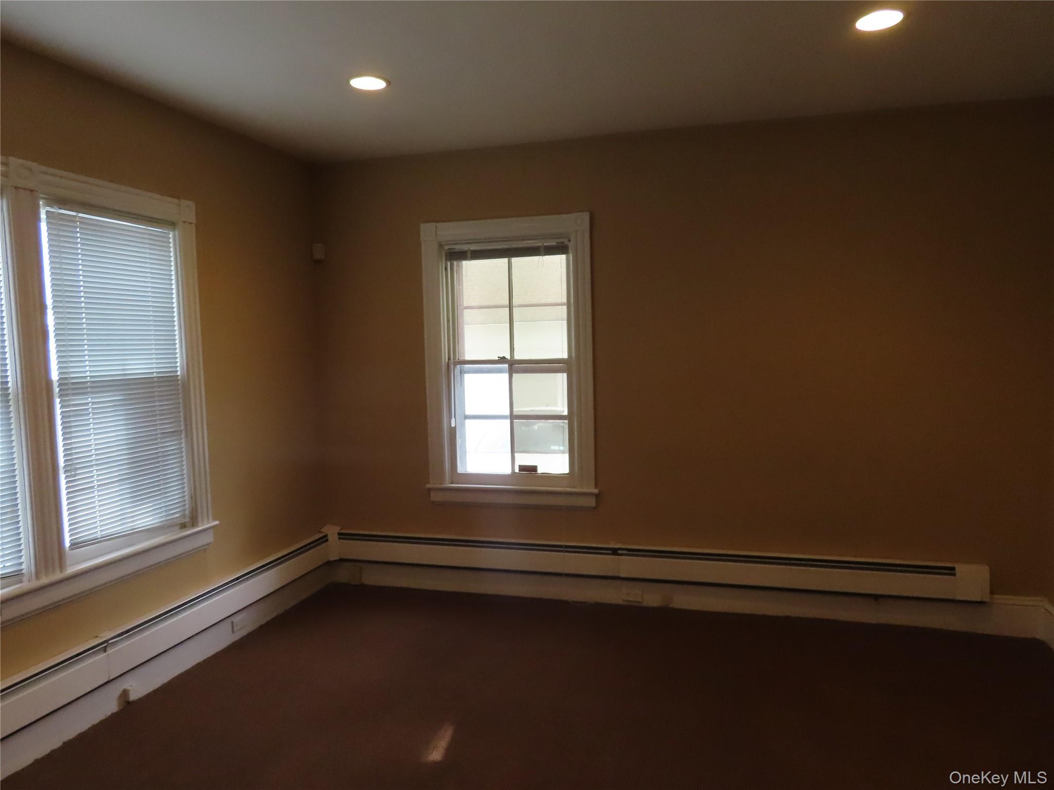 #10 photo, 13 S Bayles Avenue, ナッソー郡 Port Washington , NY 11050