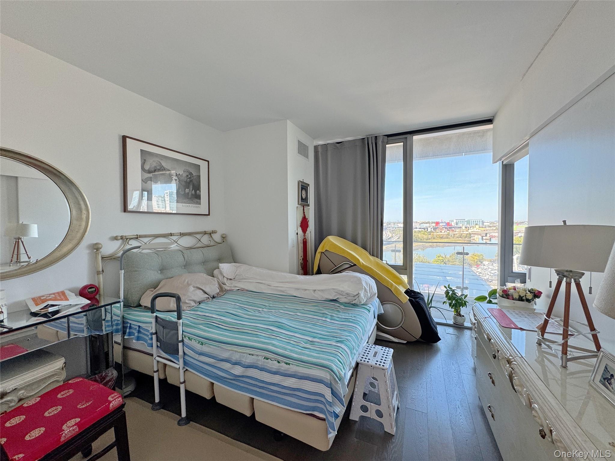 #18 photo, 13105 40th Road, クイーンズ区 Flushing , NY 11354