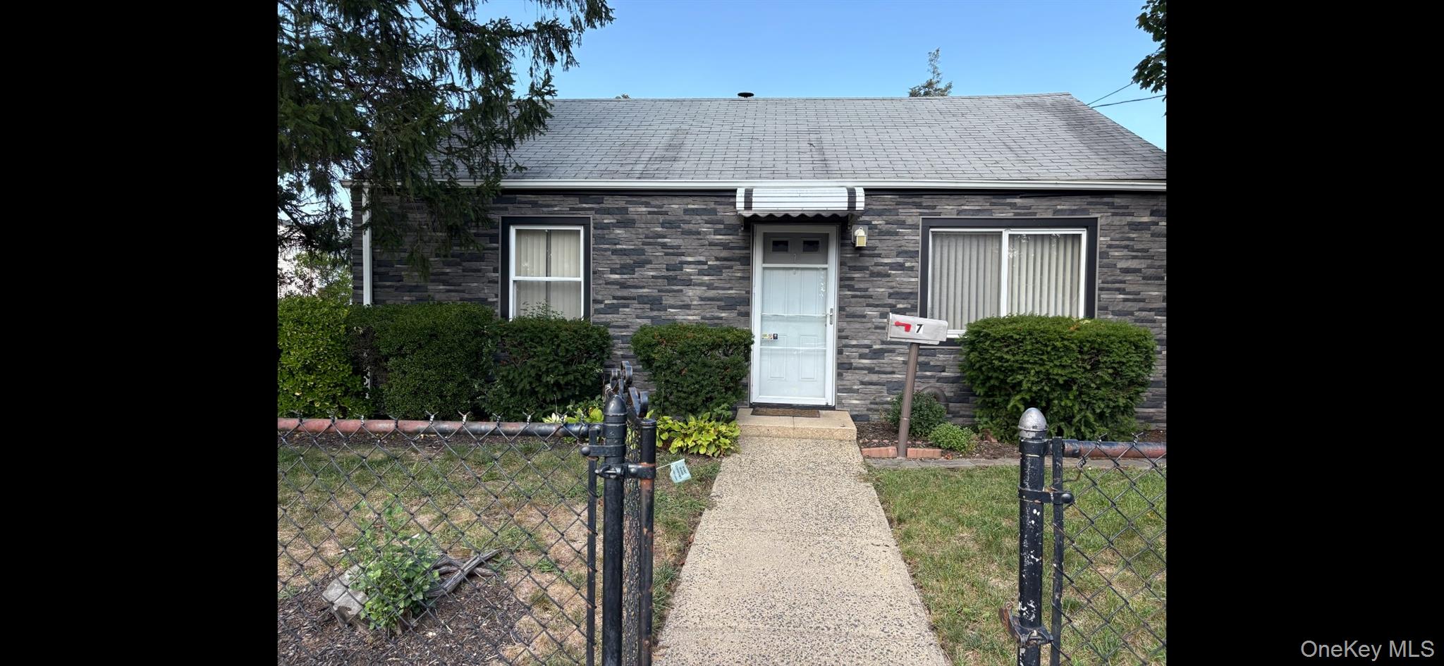 #1 photo, 7 Pilot Street, Hempstead , NY 11550