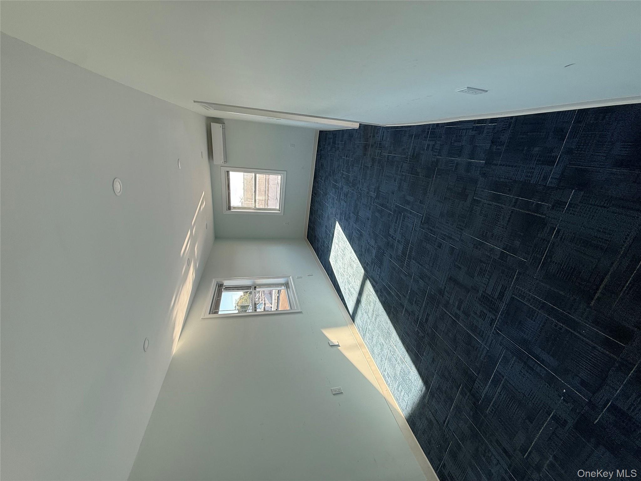 #2 photo, 390 Hillside Avenue, ナッソー郡 New Hyde Park , NY 11040