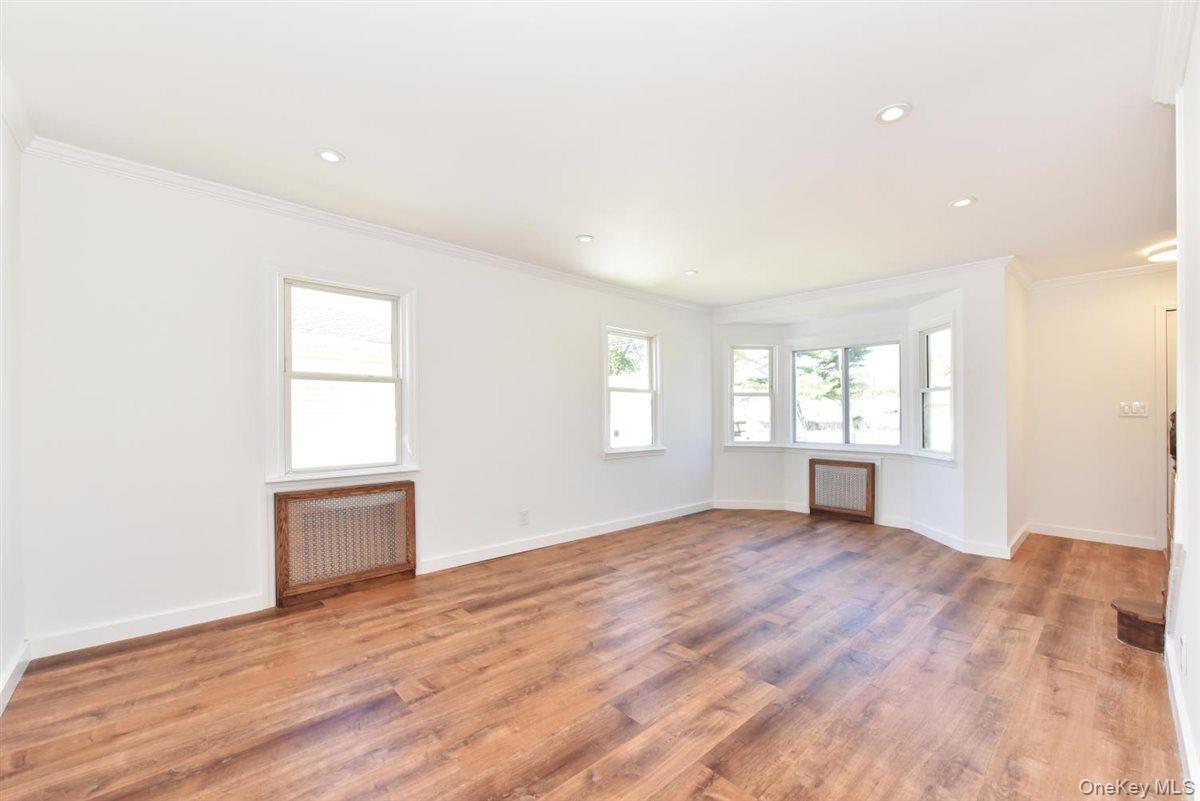 #5 photo, 461 Pinebrook Avenue, West Hempstead , NY 11552