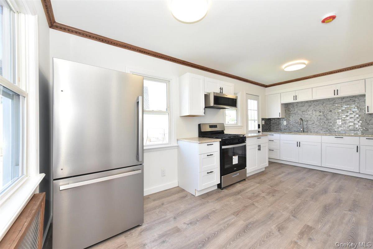 #9 photo, 461 Pinebrook Avenue, West Hempstead , NY 11552