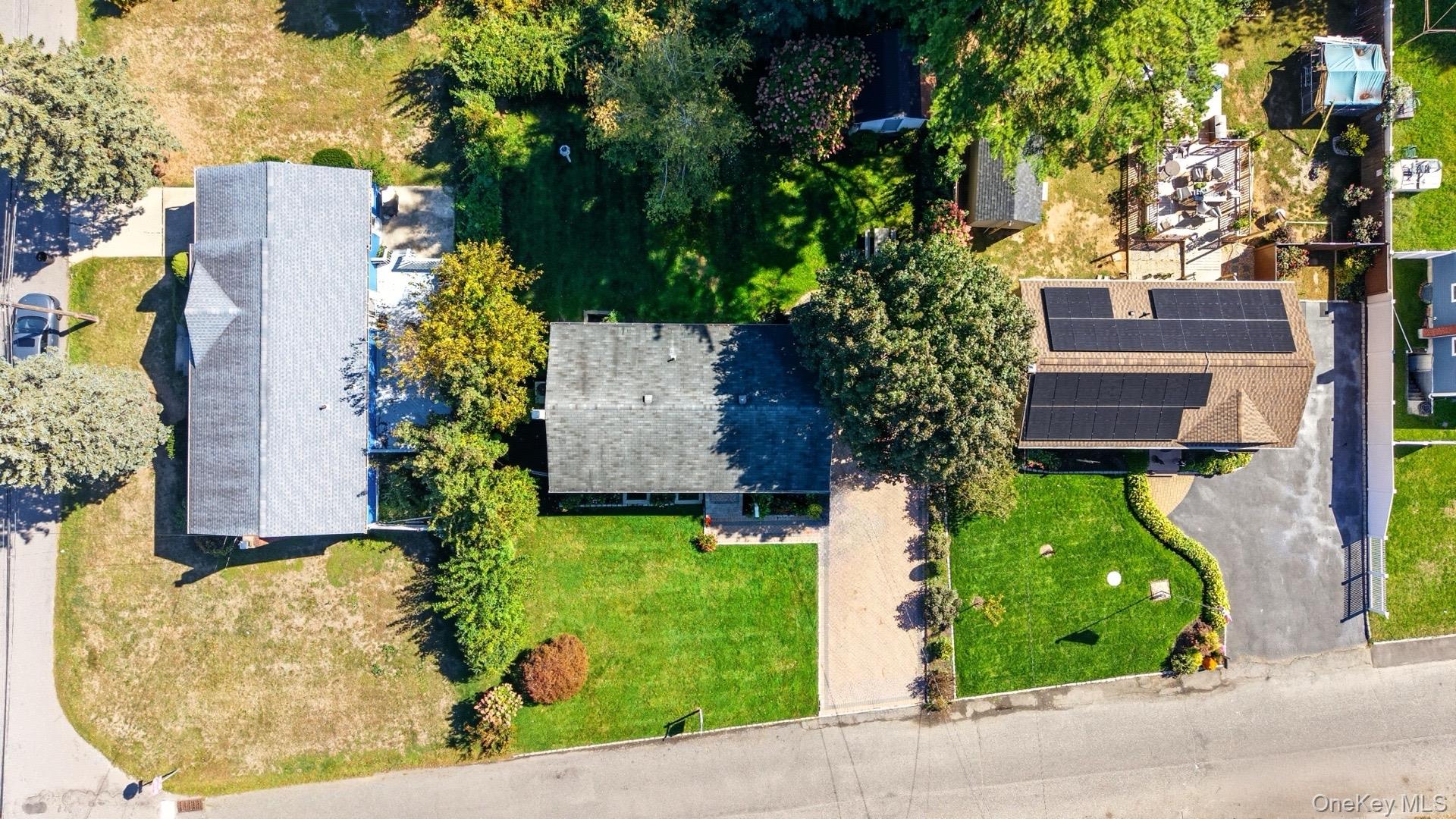 #2 photo, 45 Lukens Avenue, Brentwood , NY 11717