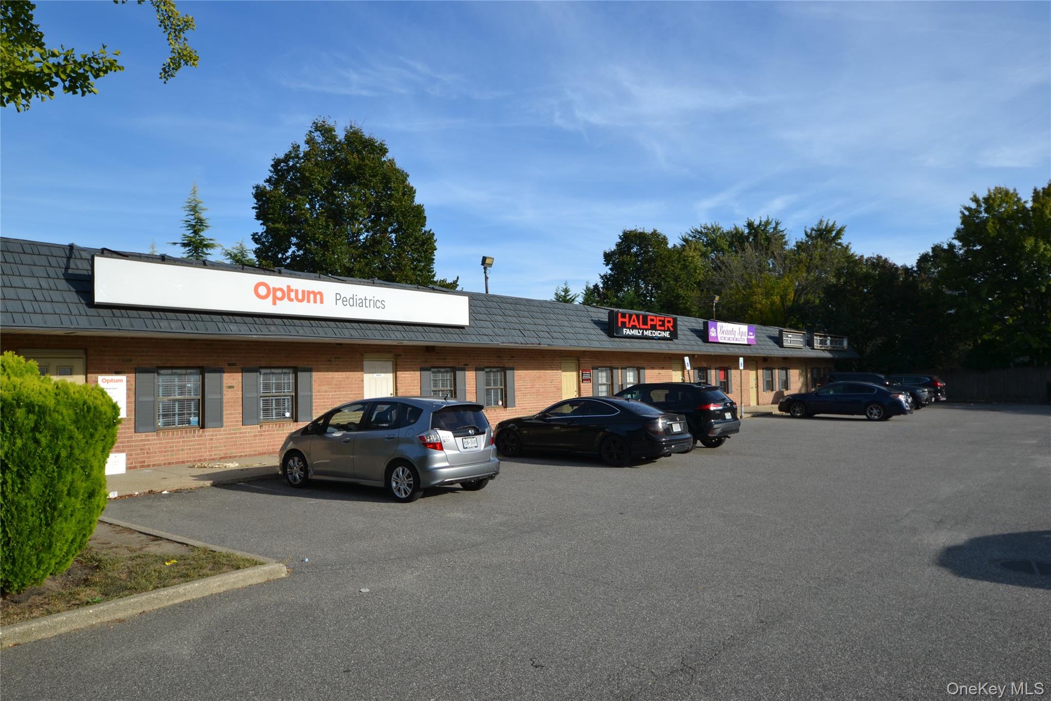 #2 photo, 860 Atlantic Avenue, Baldwin , NY 11510