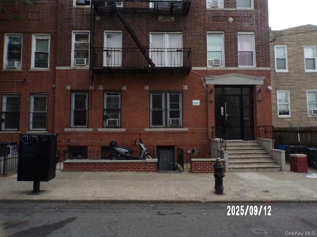 #2 photo, 179 Milford Street, Brooklyn , NY 11208