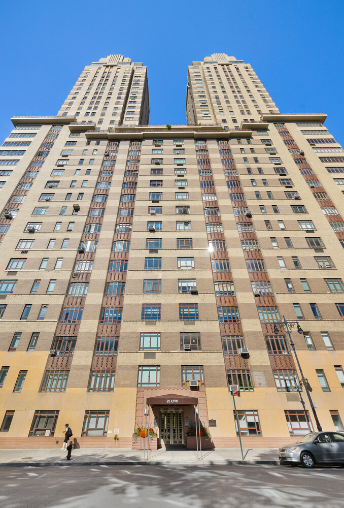 #8 photo, 25 CENTRAL Park W, マンハッタン Lincoln Square , NY 10023